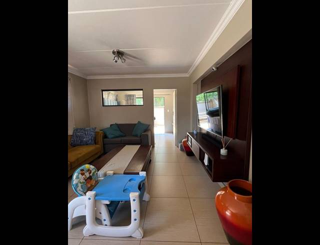 3 BEDROOM TOWNHOUSE FOR SALE IN ANNLIN